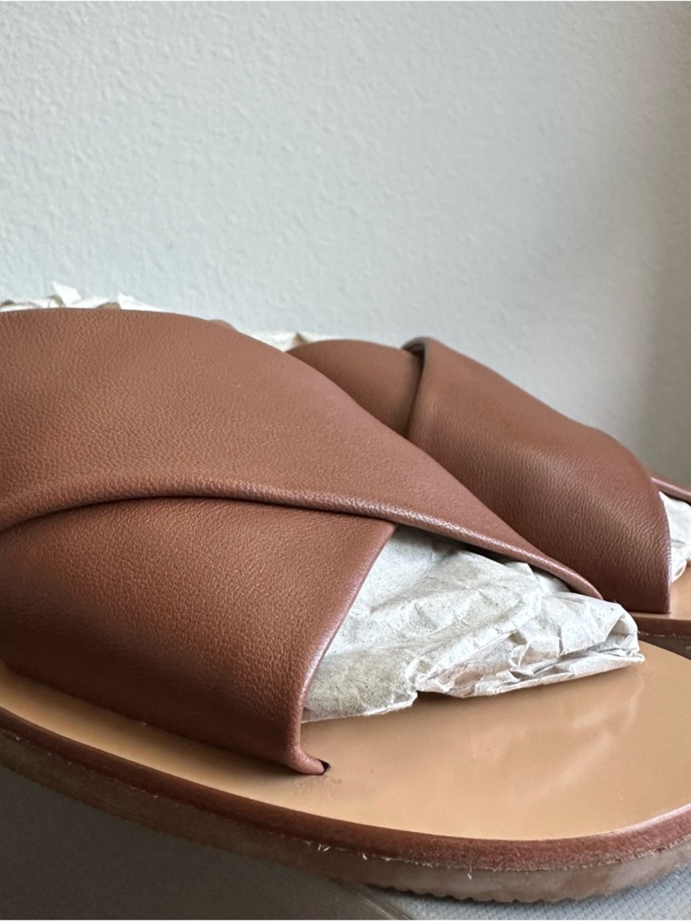 Everlane The Day Crossover Sandal in Sienna Brown Size: 6, NWB - Picture 10 of 15